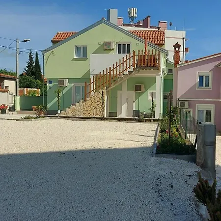 Ema & Sea Apartment's With Free Private Parking * Pula