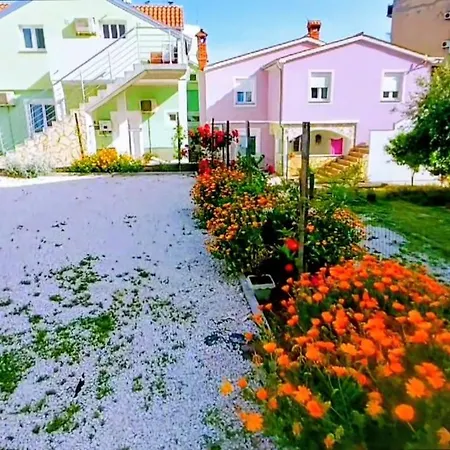 Διαμέρισμα Ema & Sea Apartment's Πούλα