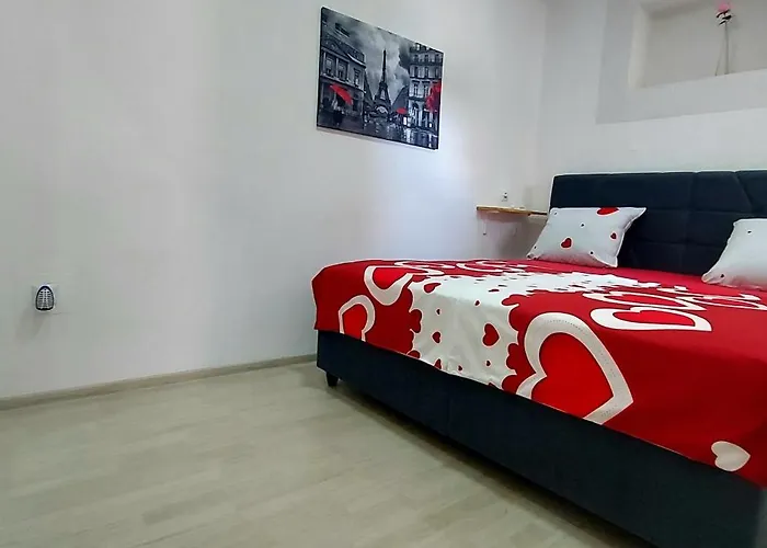 Ema & Sea Apartment's