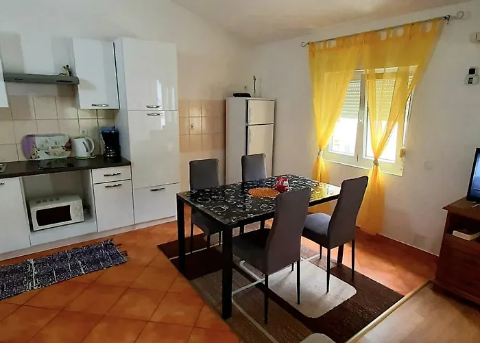 דירה Ema & Sea Apartment's פולה