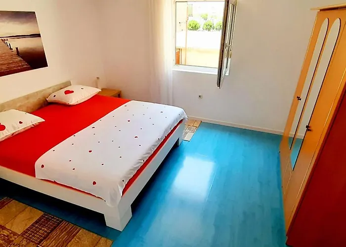 Ema & Sea Apartment's * Πούλα