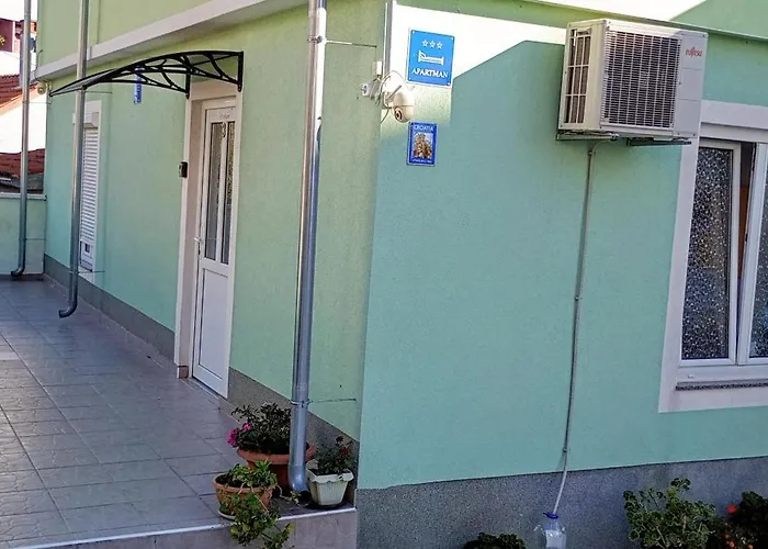 Διαμέρισμα Ema & Sea Apartment's Πούλα