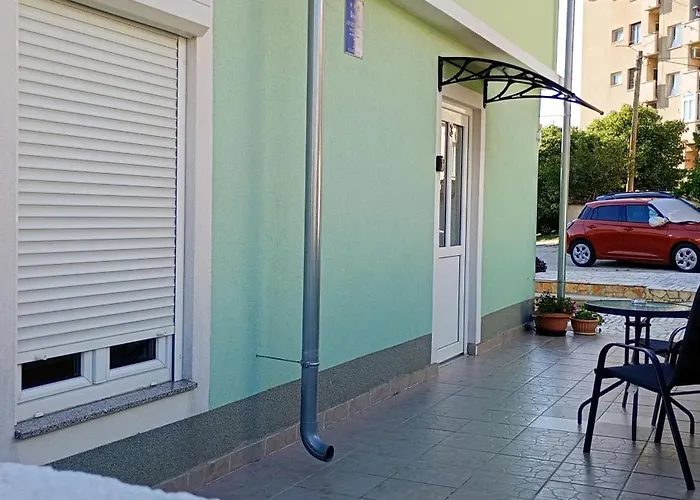 Ema & Sea Apartment's *