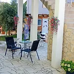 Ema & Sea Apartment's *