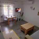 شقة Ema & Sea Apartment's بولا