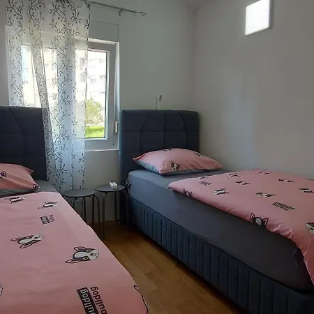 Apartmán Ema & Sea Apartment's With Free Private Parking