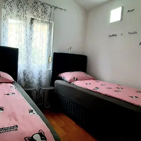 Ema & Sea Apartment's Appartamento Pola