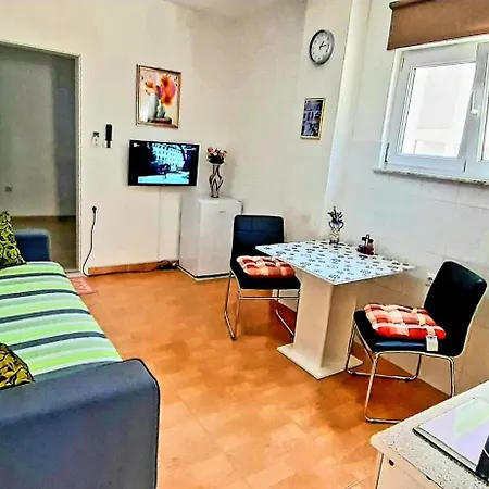 Ema & Sea Apartment's * Pola