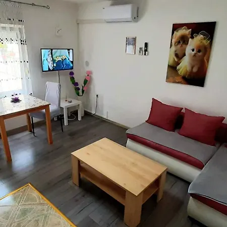 Ema & Sea Apartment's Apartment Pula