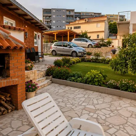 아파트 Ema & Sea Apartment's
